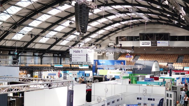 Die Holstenhallen Neumünster während der NordBau.