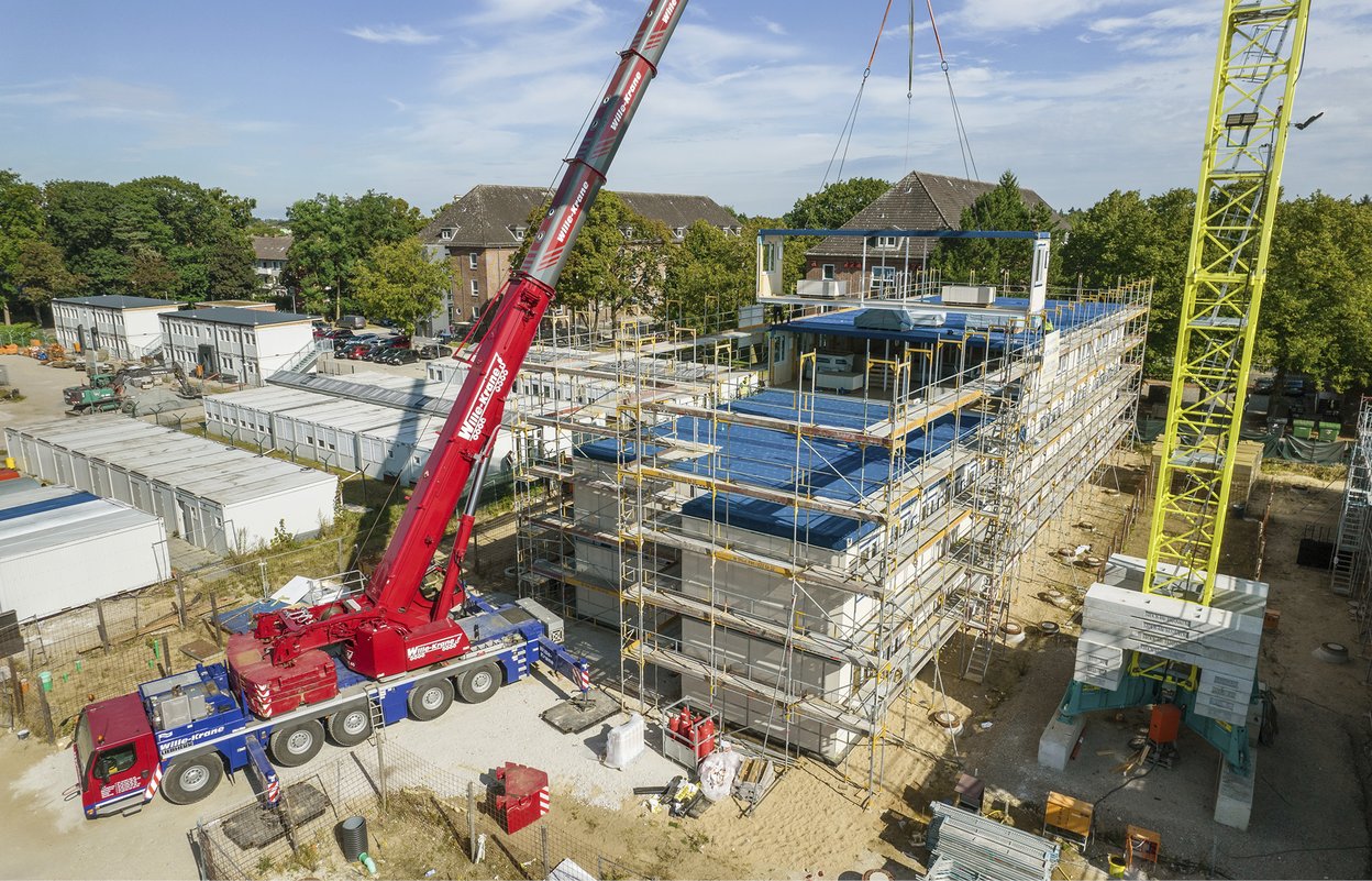 Aufbau vom Schutz- und Isolationshaus vom LaZuF Neumünster.