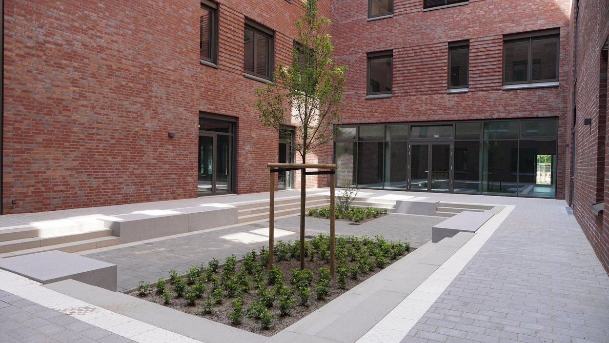 Innenhof, Neubau Agrar- und Ernährungswissenschaftliche Fakultät der Uni Kiel.