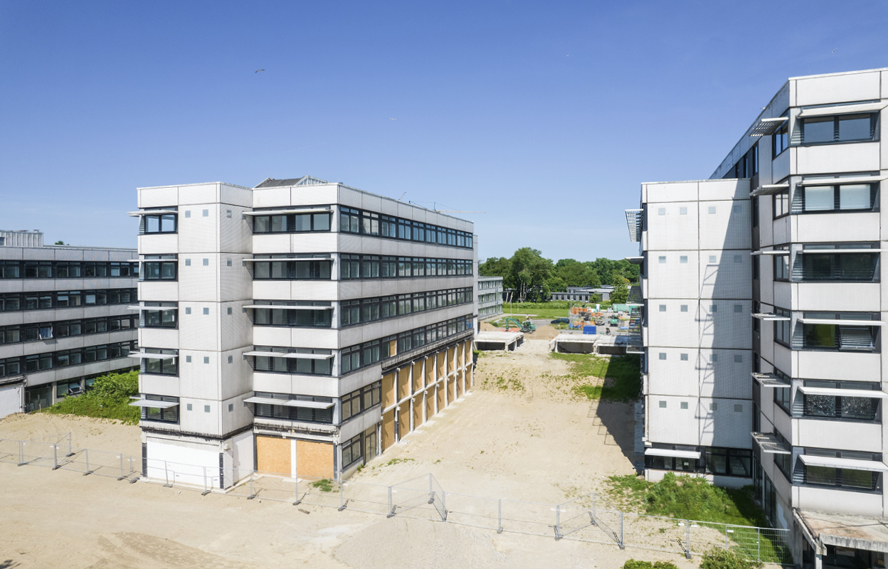 Blick auf die Fakultätenblöcke der Uni Kiel. 